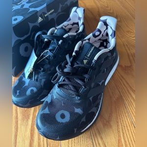 Brand new in box adidas marimekko running shoes supernova women sz 6.5